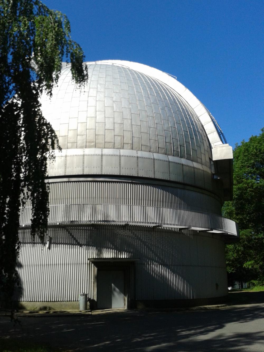 Dome of the 2-m-PCC Telescope (Wikipedia, CC4, Ser