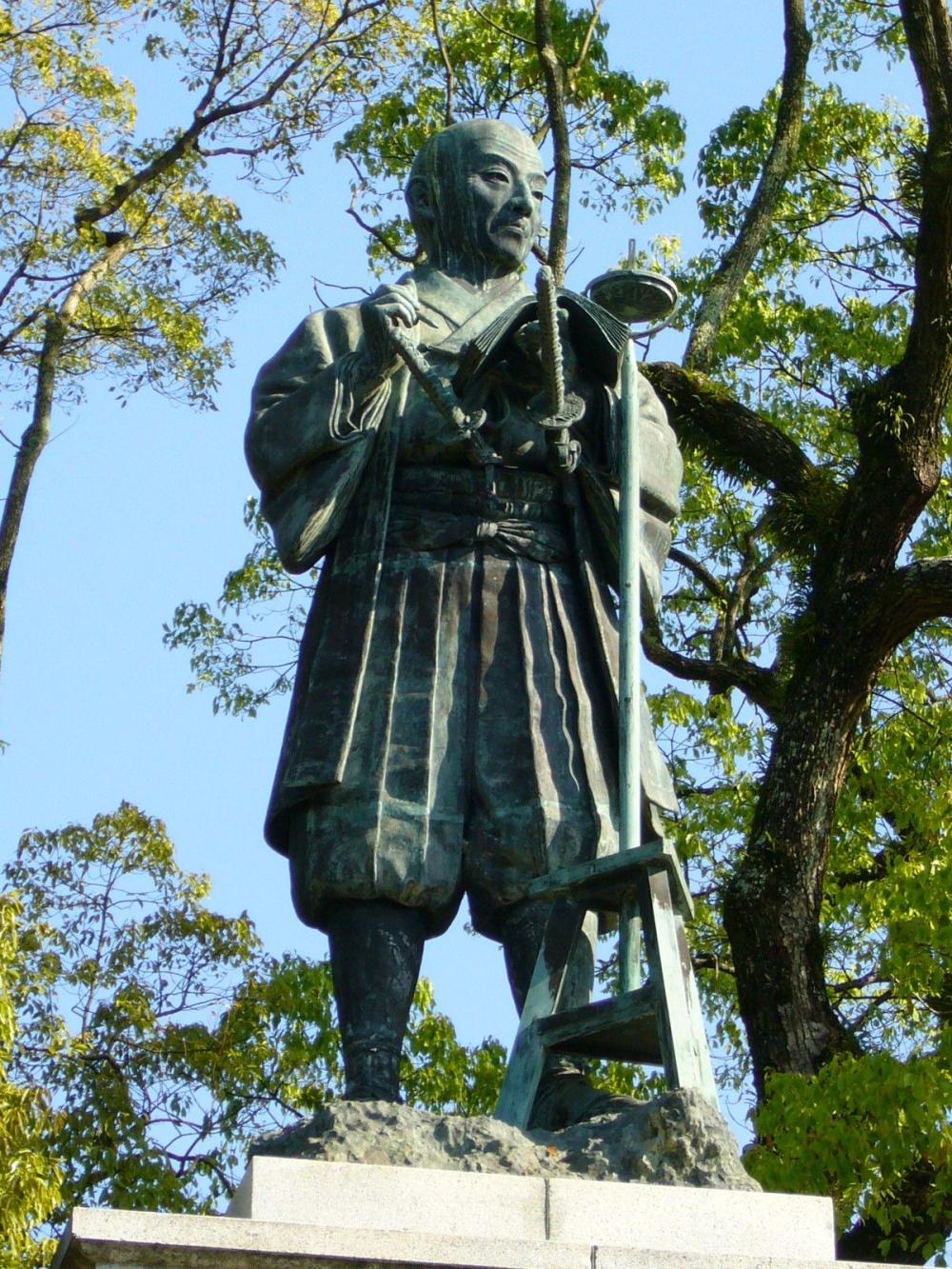 Monument for the cartographer Tadataka IN┼î (17